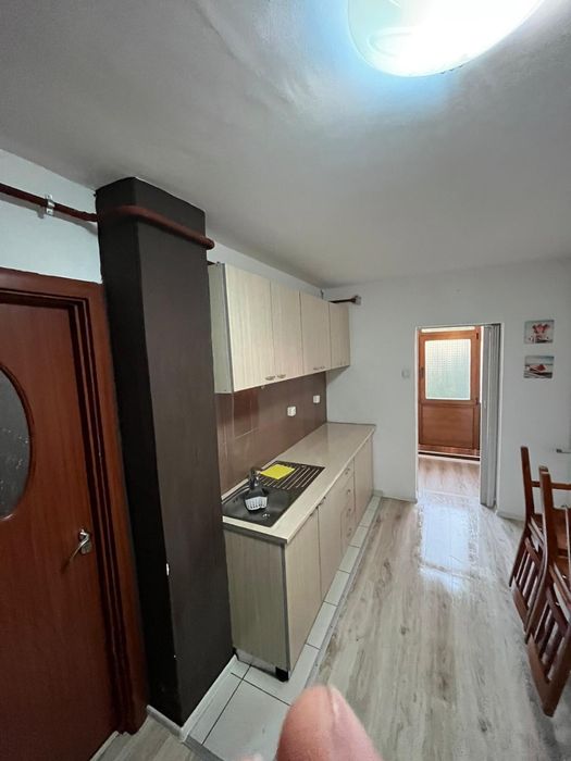 Proprietar vând apartament 2 camere decomandat – Rovine, Craiova
