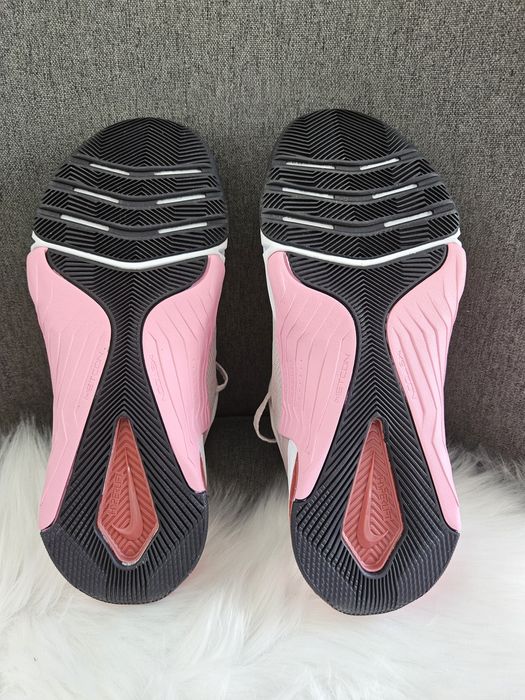 Нови маратонки Nike 38р-р