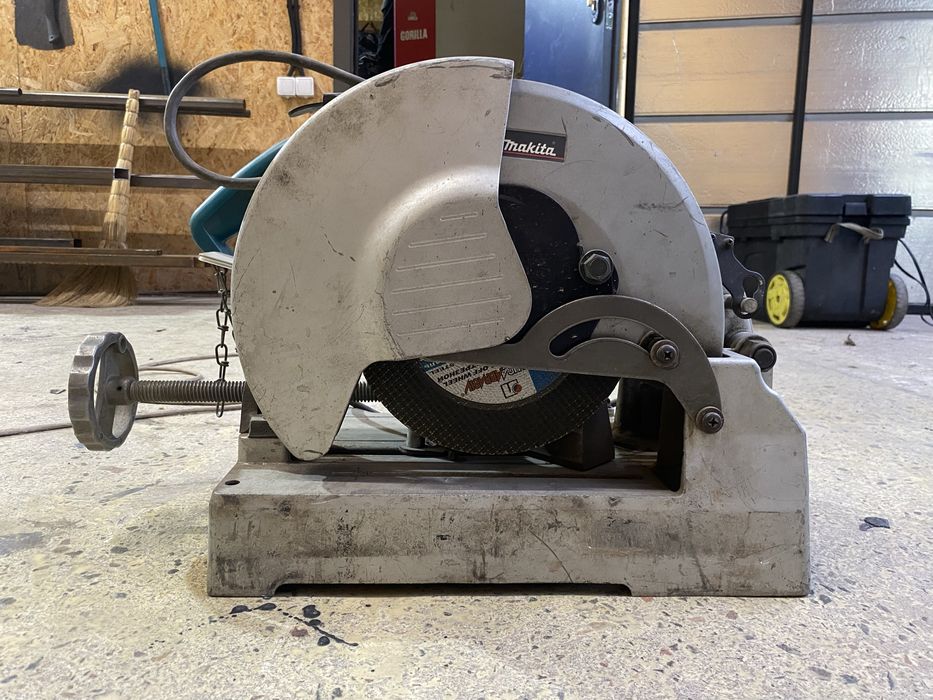 Makita LC1230 Торцевая пила ( церкулярка )