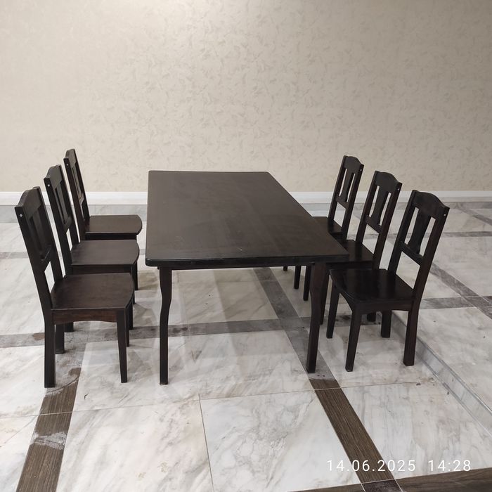 Продам комплект стол , стулья