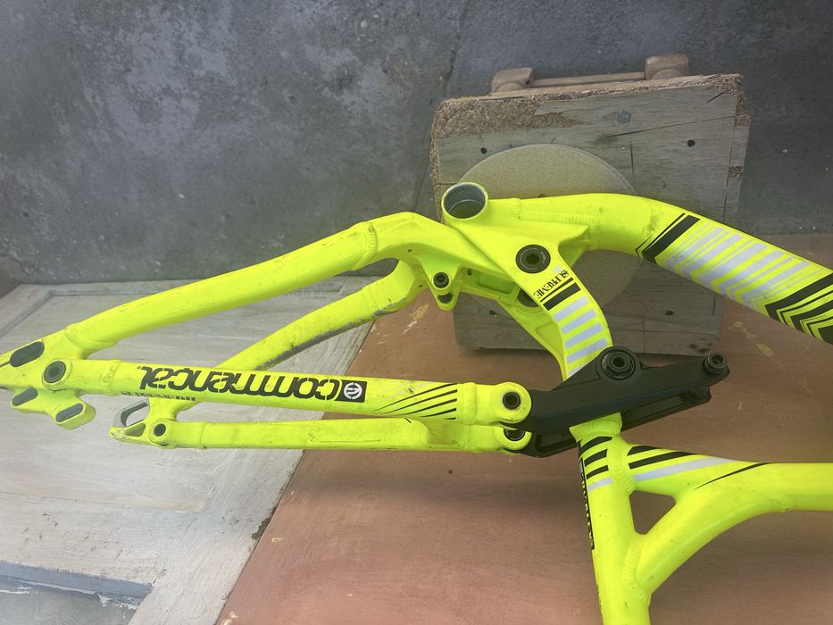 Cadru commecal supreme DH