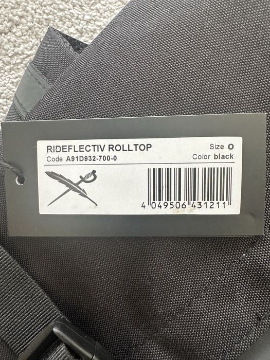 Раница чисто нова