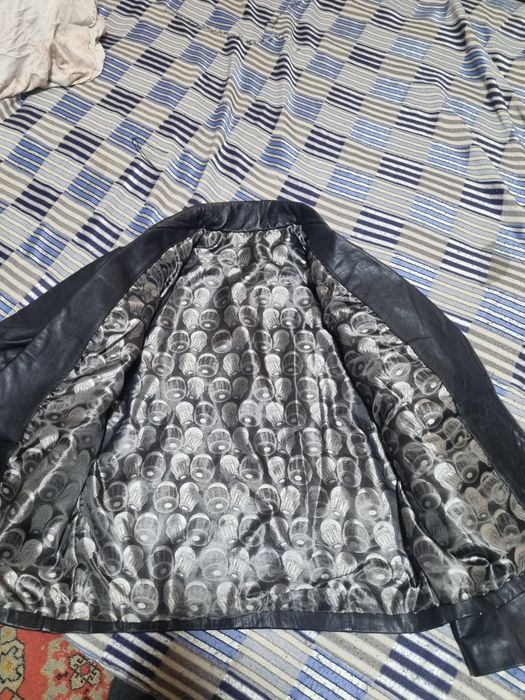 Куртка кожанная.