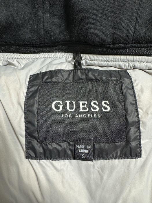 Пухено яке Guess оригинал