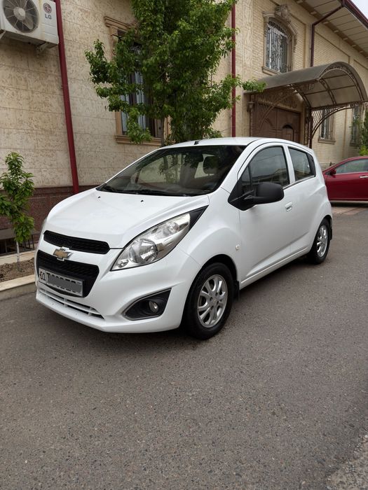 Srochni sotiladi Spark 2018/19 yil gaz bor idiyal 2 poz