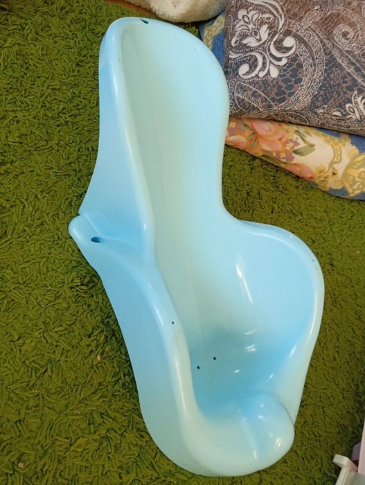 стульчик для купания новорожденного