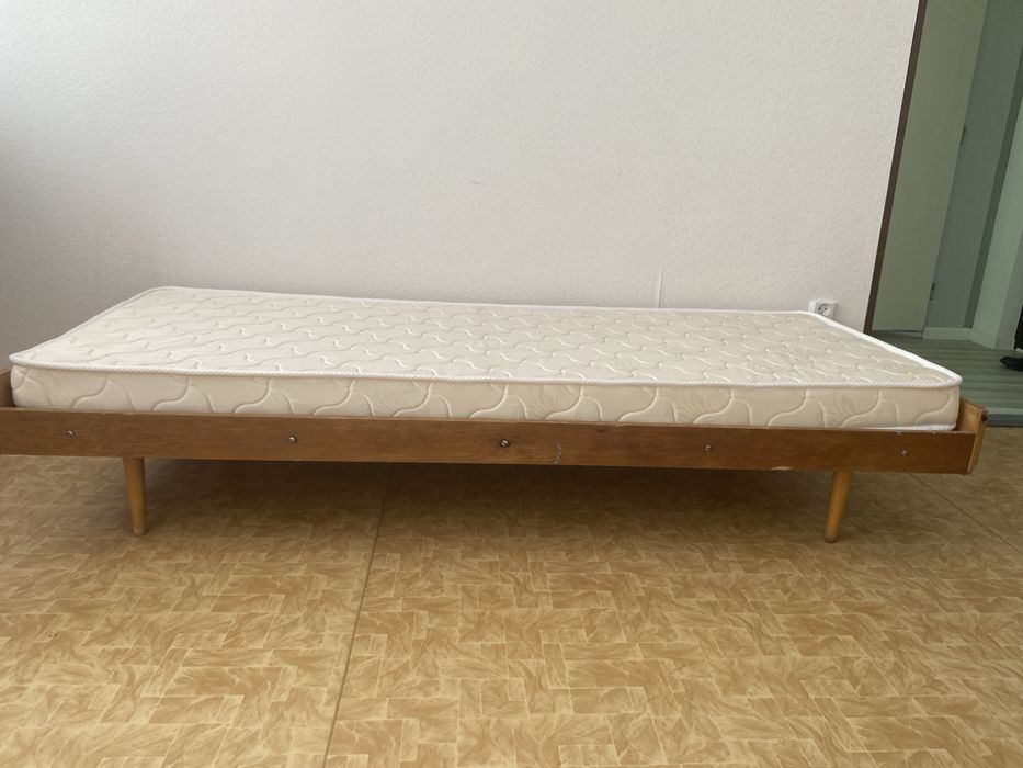 Продам кровать срочно
