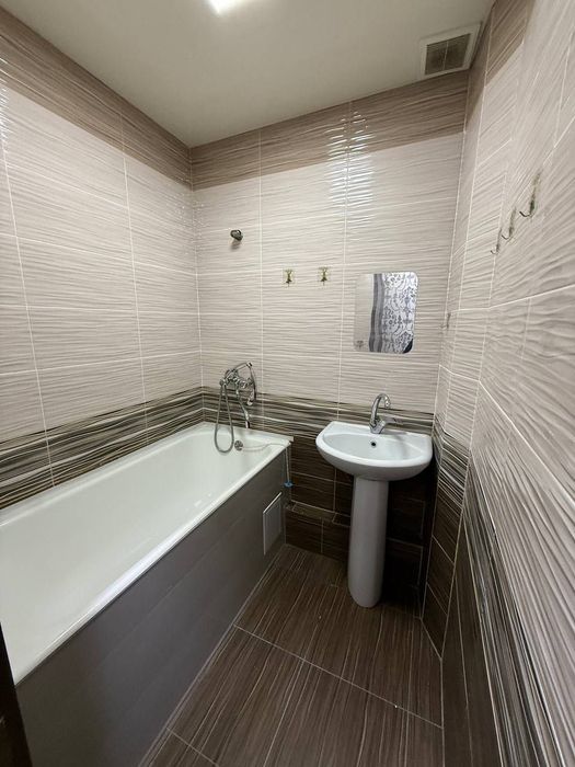 Ю-абад 13кв 2/3/5. 60м² не торец, Балкон 2х6, Ориентир Самара