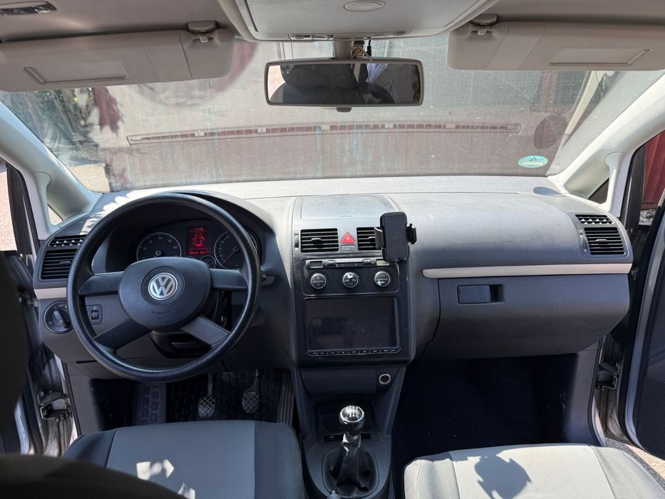 Vând volkswagen touran 2006