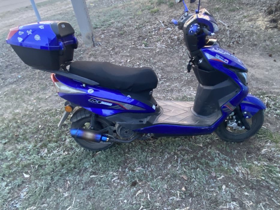 Продам мопед М8,125 куб