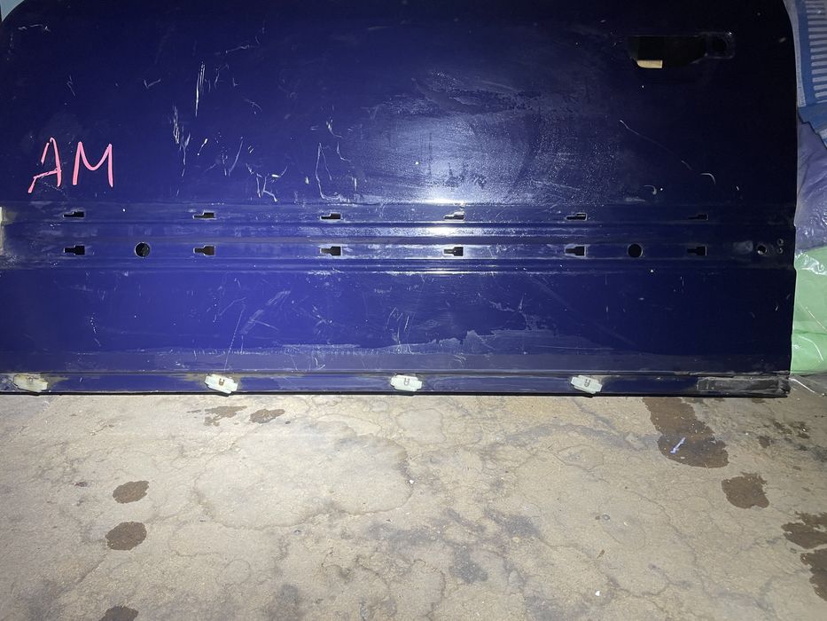 Дверь передняя левая Audi A6C4