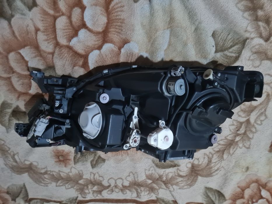 Фара на лексус LS 600