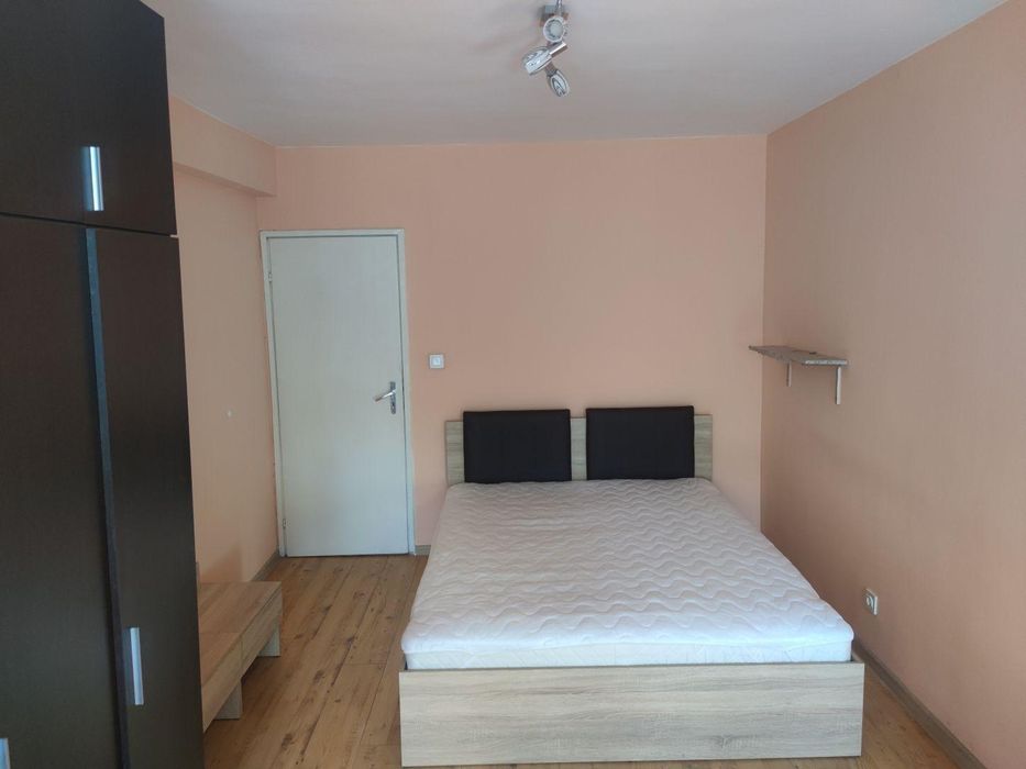 Дава се под наем Двустаен апартамент в София, Оборище - 78 кв.м за 550 € - Снимка #2