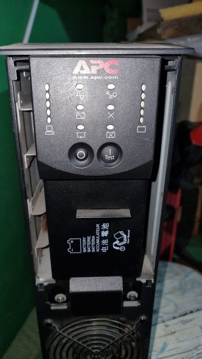 UPS для серверной, на запчасти или под восстановление
