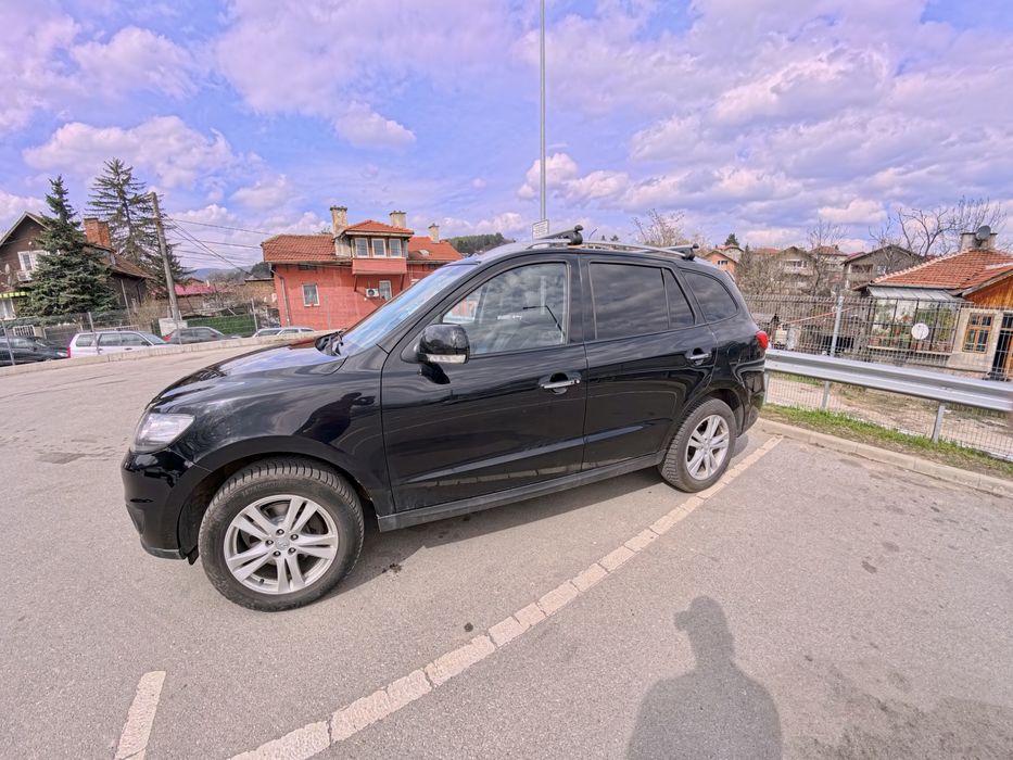 Hyundai Santa Fe 2.2 CRDi 4x4 – Стегнат джип, качваш се и караш!