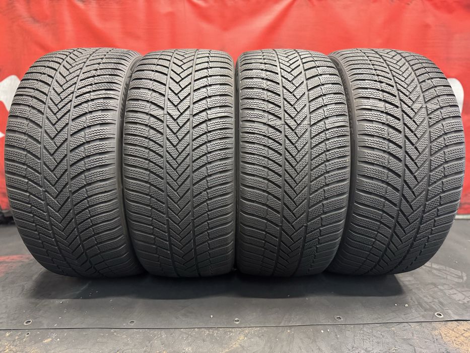 285 40 22, Зимни гуми, Bridgestone BlizzakLM005, 4 броя
