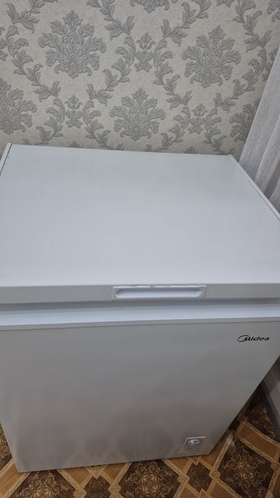 Морозильник вертикальный.