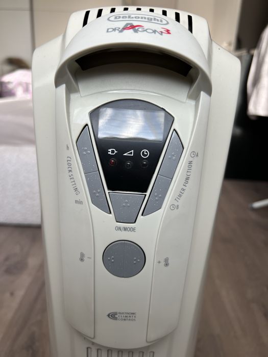 Маслен радиатор DeLonghi