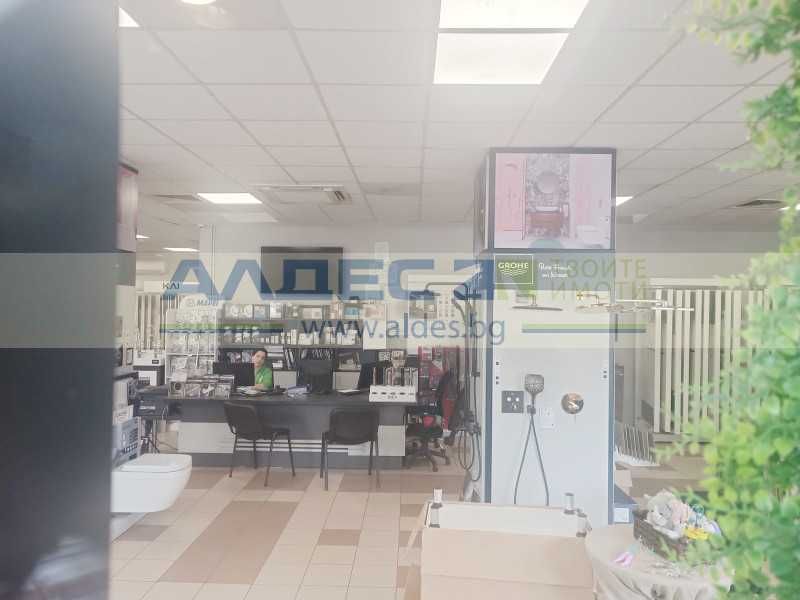 Уникален магазин в центъра до три булеварда!