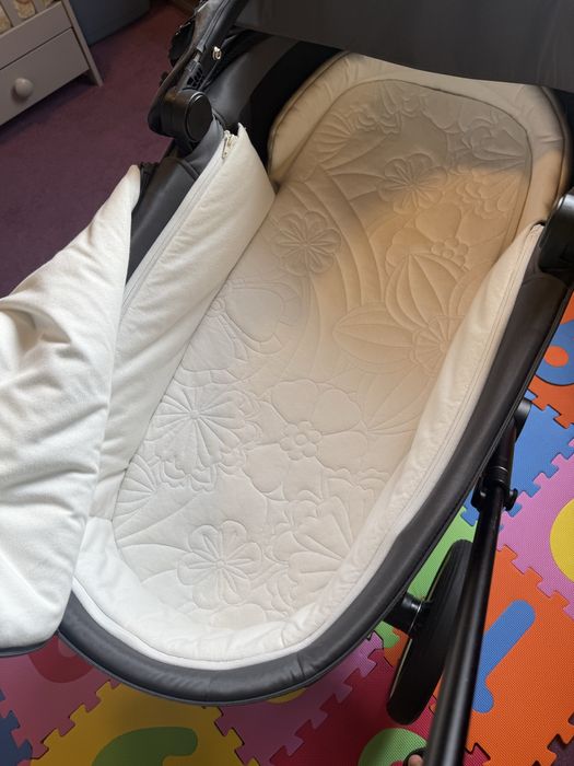 Cybex Priam Platinum 4 Simply Flowers -Сет 3 в 1