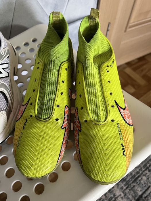 Бутсы кроссовки на мальчика