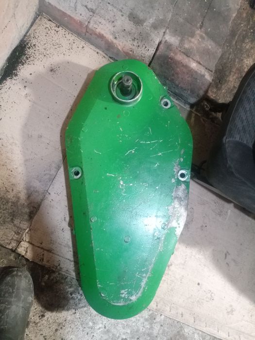Продам редуктор жатки john deere