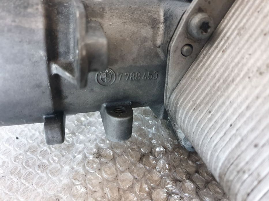 carcasa filtru ulei cu termoflot racitor bmw serie 3 e90 3.0d 2.5d 7788453