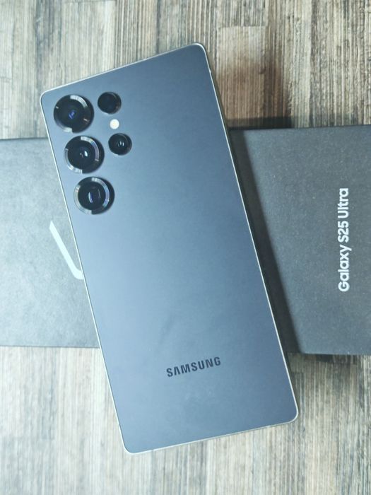 Samsung Galaxy S25 Ultra 512 GB Като нов Гаранция