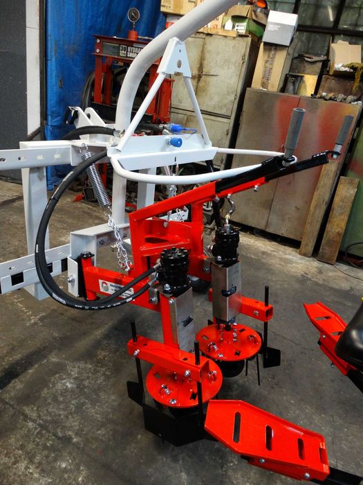 Редова фреза с оператор Дани 1 | Mega Metal 100