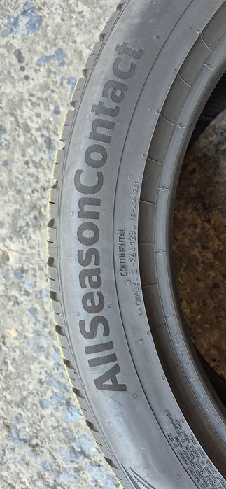 4 anvelope M+S ca noi 255/45/19,doua Continental 2022,doua Goodyear 2023.Pretul este pe bucata.