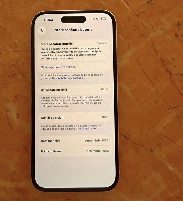 Vând iPhone 15 in stare perfecta