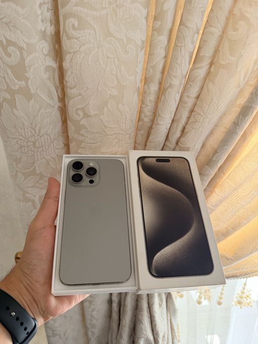iPhone 15 Pro Max 256Gb - В отличном состоянии