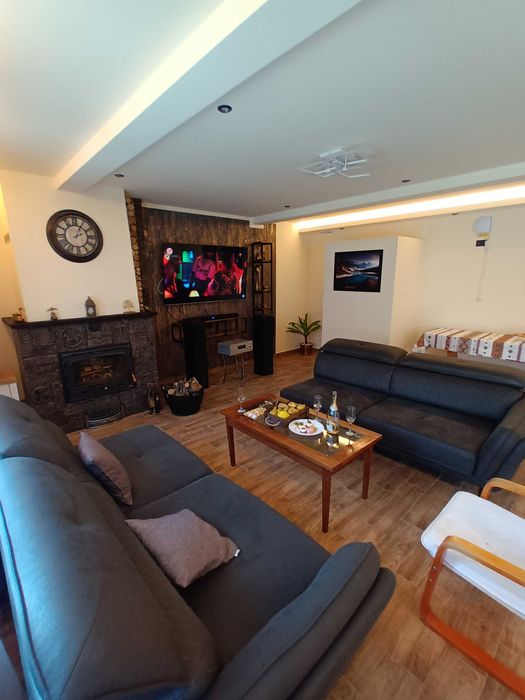 Ofer spre administrare pensiune 10 camere cu multiple dotari Paltinu.