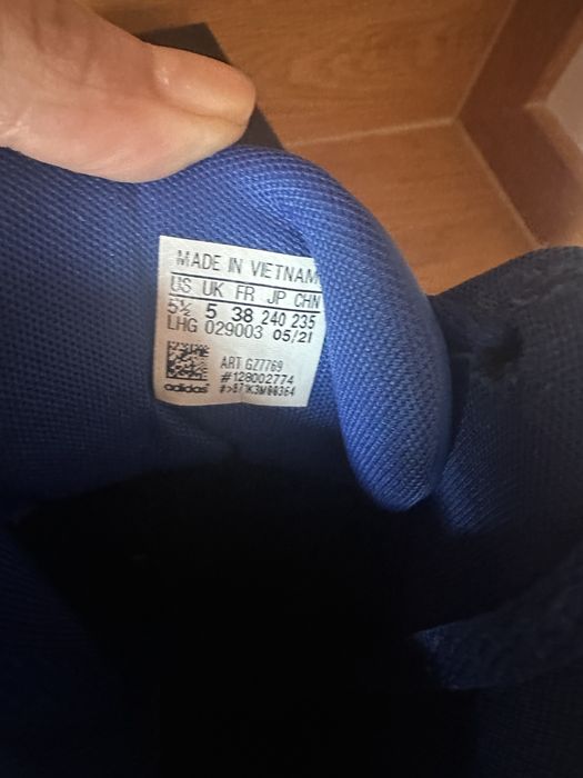 Маратонки Adidas