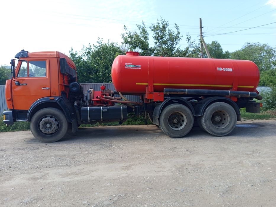 Ассенизатор, откачка септиков.