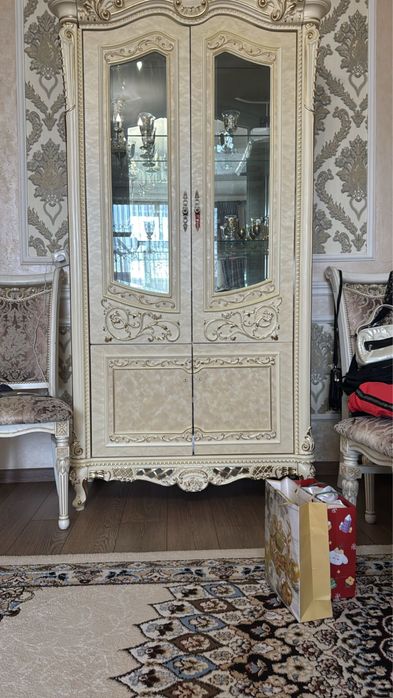 Сервант/ шкаф для посуды/ мебель для посуды