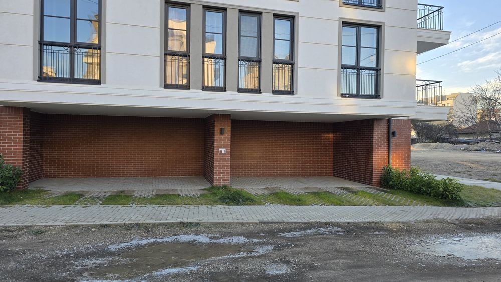 Дава се под наем Гараж / Паркомясто в София, Надежда 4 - 17 кв.м за 76.5 € - Снимка #1