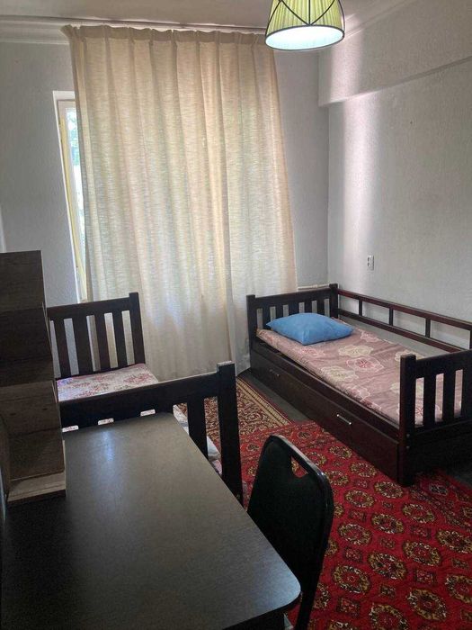 Юнусабад 4 продаётся квартира 2/4/4