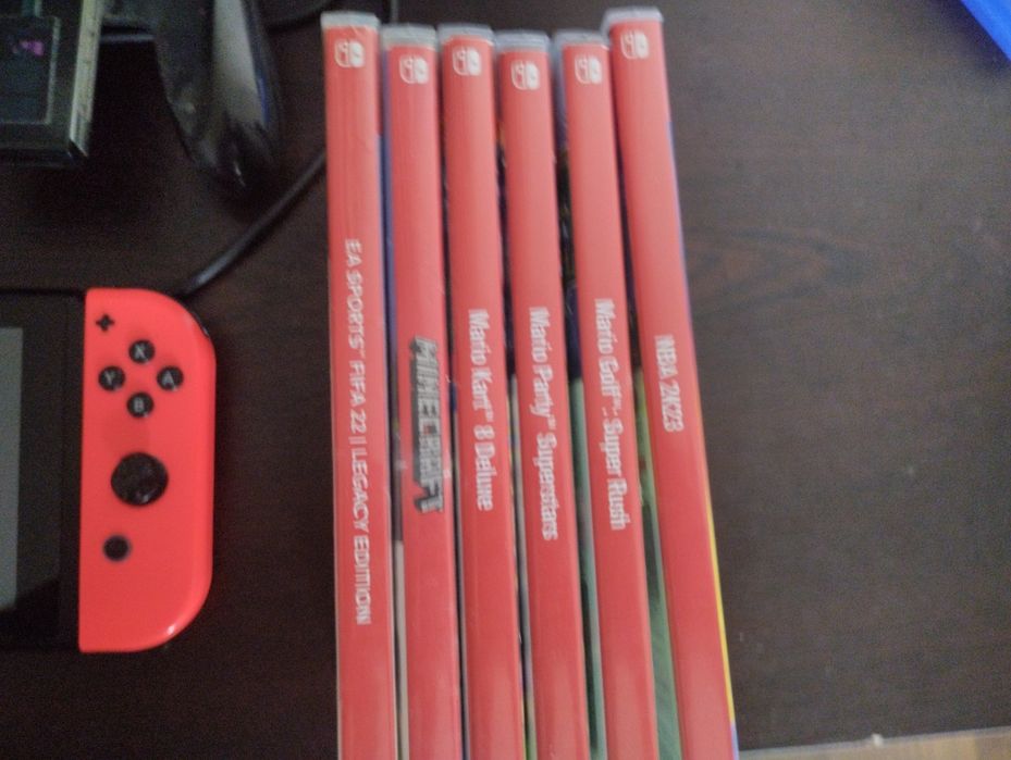Nintendo switch+6 игри и 2 контролери