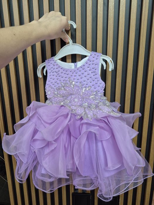 Продам платье нарядное