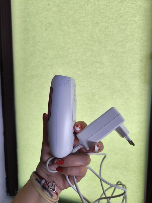 Продавам фотоепилатор