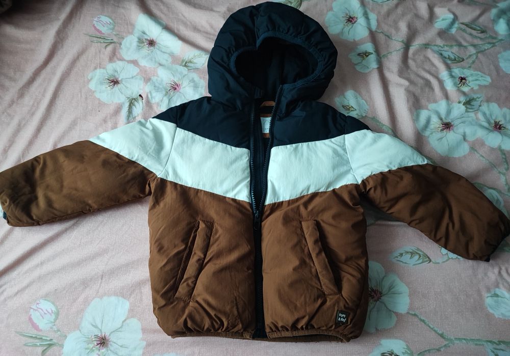 Geaca Zara mărime 110