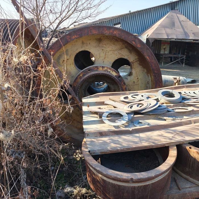 Щековая дробилка СМД-111