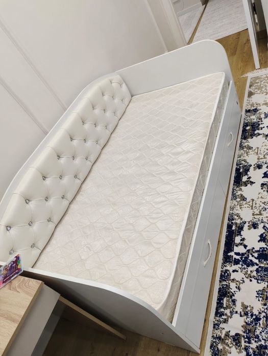 Продам подросковый кровать