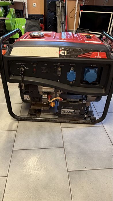 Генератор SENCI SC-9000E