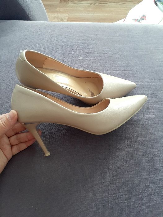 Бежевые Туфли 2000 тг