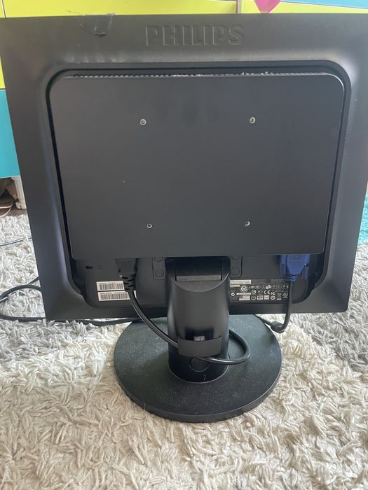 Монитор philips много добро състояние