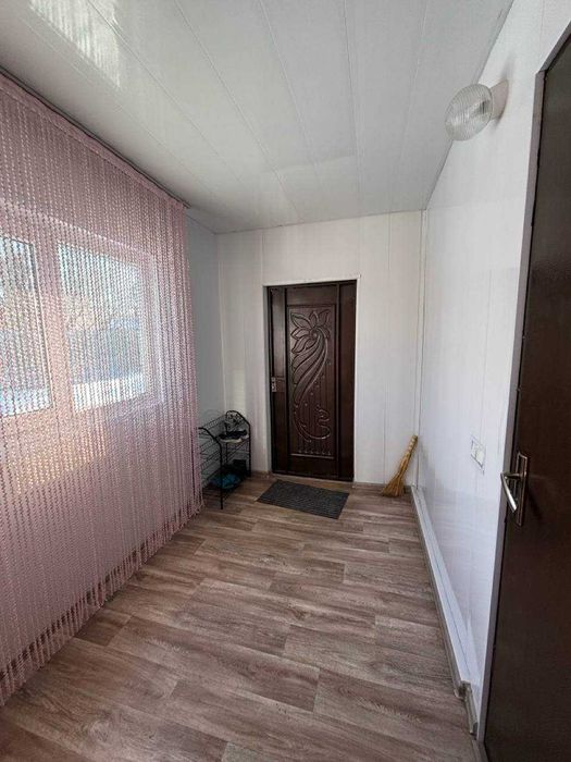 Продается новый коттедж в центре города