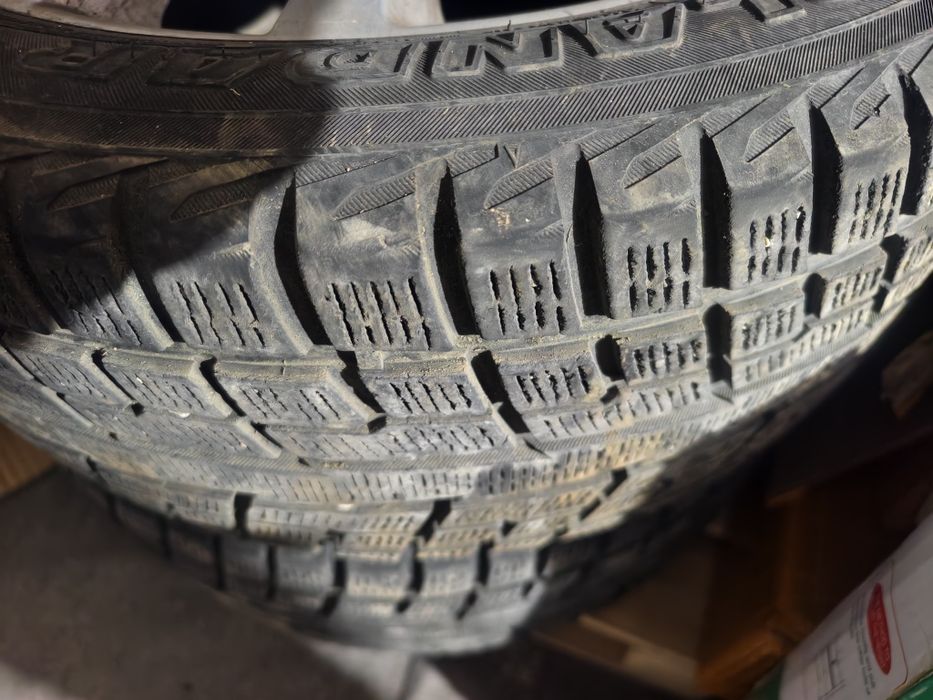 Шины зимние R20 265/50