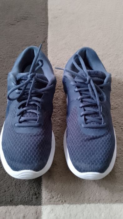 Vând adidași de vară Nike originali